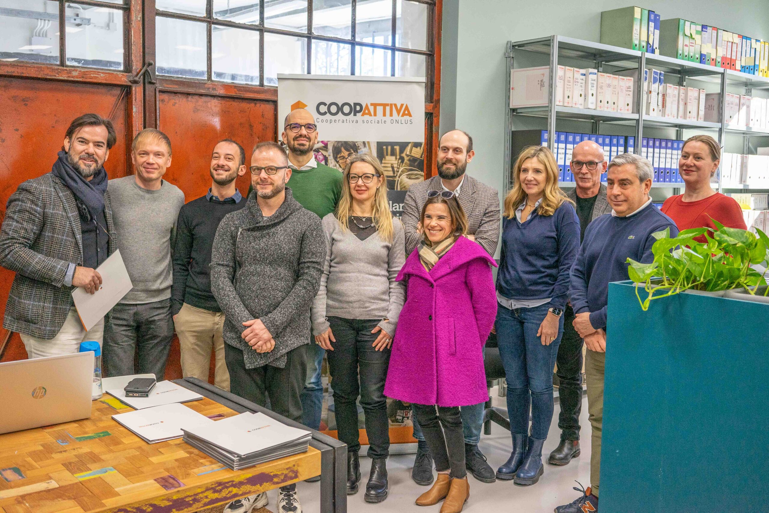 foto gruppo formazione in coopattiva
